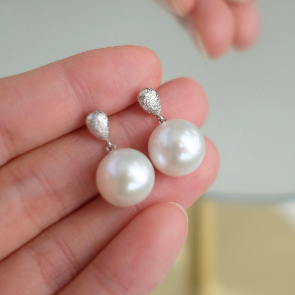 Z026 Classic Earrings Accessories, AU750