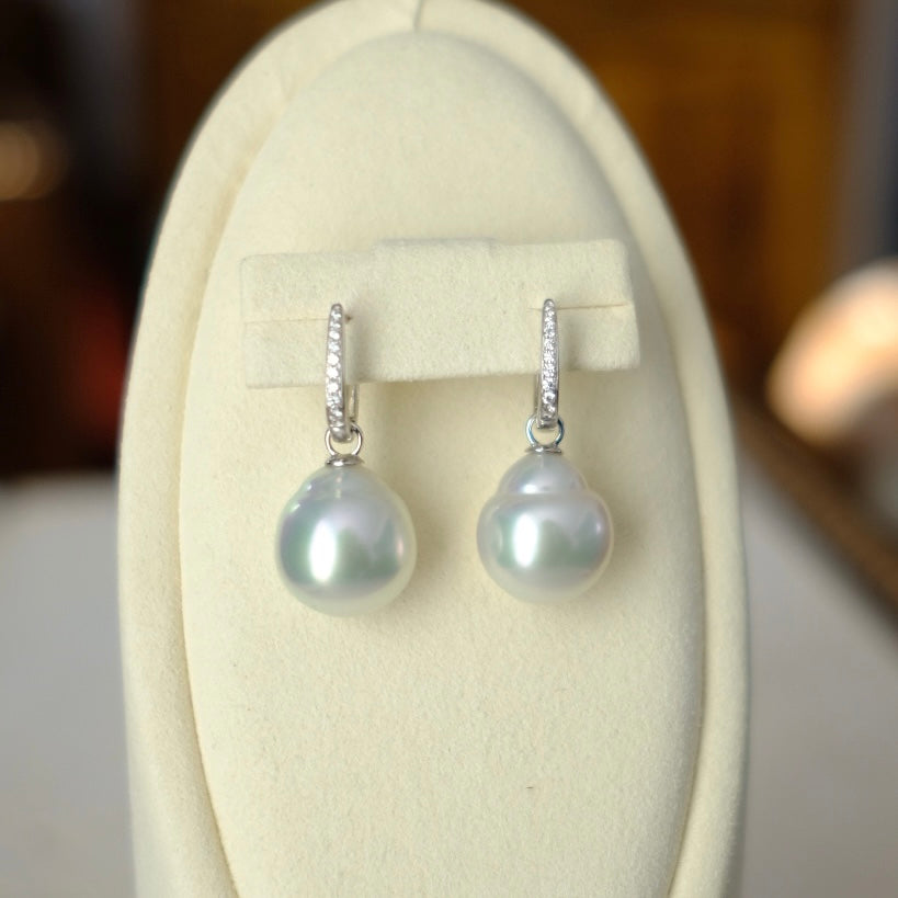 Z027 Classic Earrings Accessories, AU750, Diamond 0.106ct
