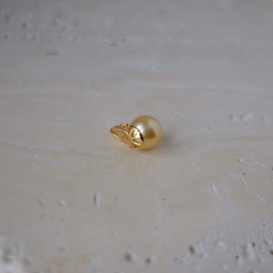 Golden South Sea Pearl, 18K Diamond Pendant, 13.2mm