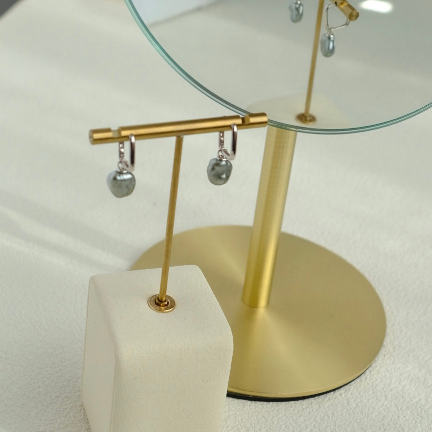 Z033 Classic Earrings Accessories, AU750, 2.219g
