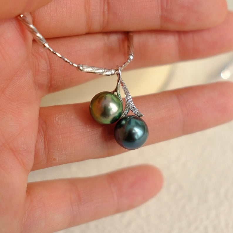 Tahitian Pearl 18K Diamond Pendant, 9.3/9.6mm