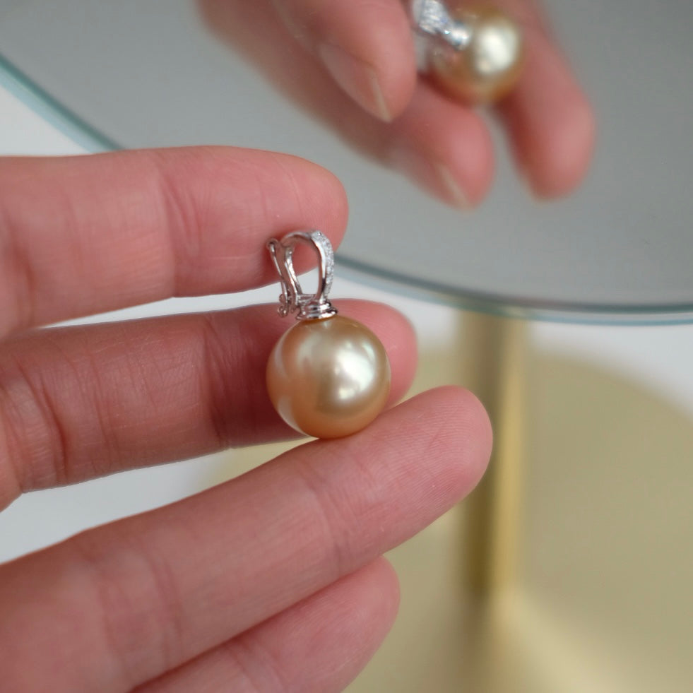 Z031 Classic Bails, AU750, Diamond 0.056ct