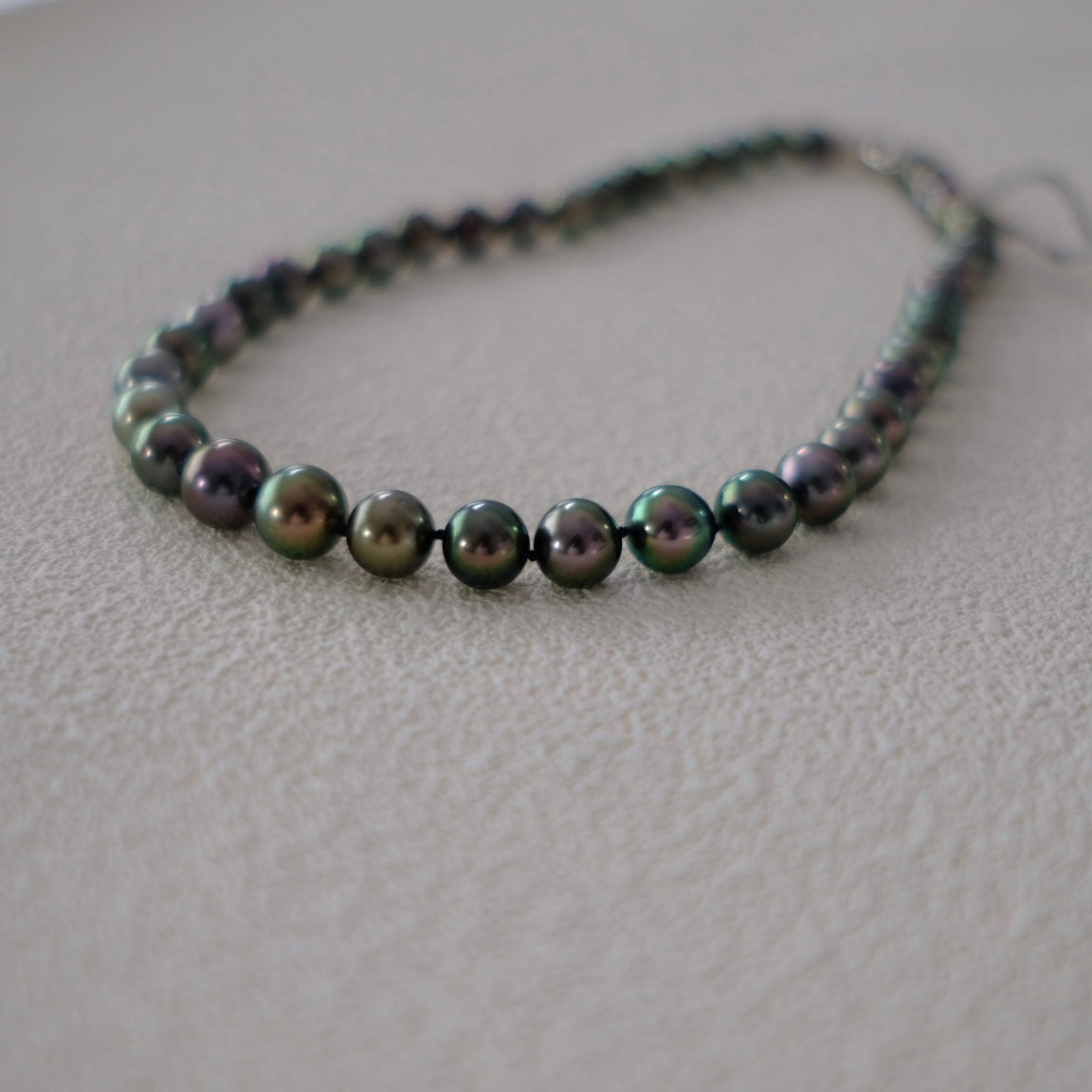Tahitian Peacock Necklace, 8.3-10.9mm, Pearl Necklace, GUILD Certificate