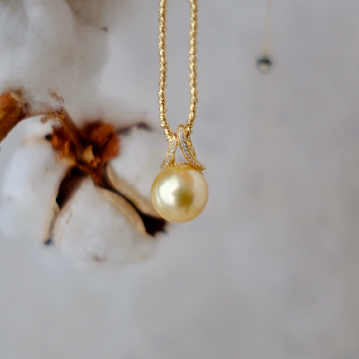 Golden South Sea Pearl, 18K Diamond Pendant, 13.2mm
