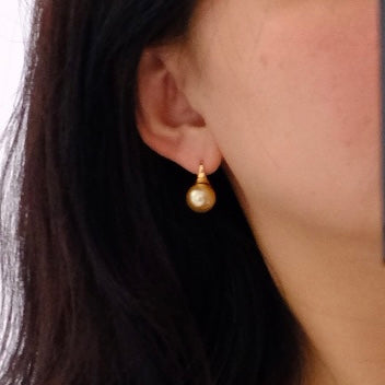 Golden South Sea Pearl, 18K Earrings, 11.4mm