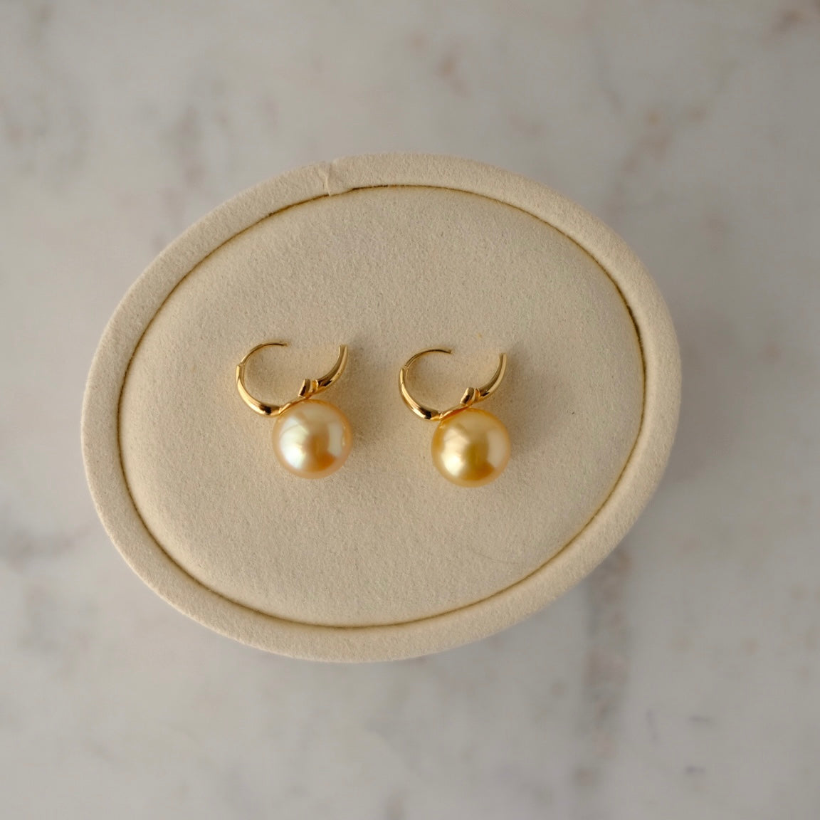 Golden South Sea Pearl, 18K Earrings, 11.7mm