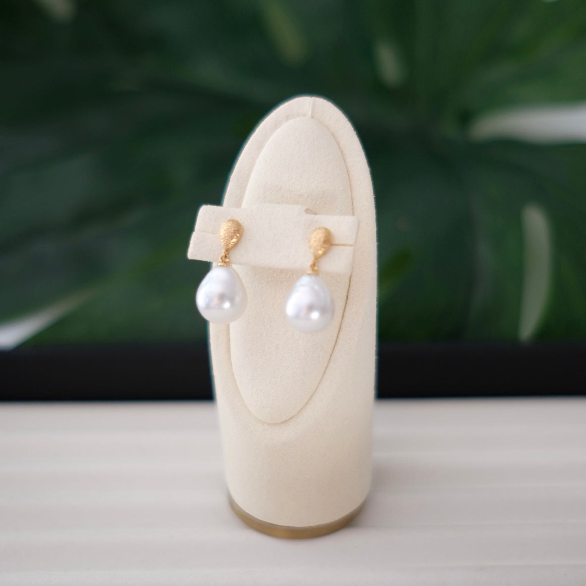 Z026 Classic Earrings Accessories, AU750