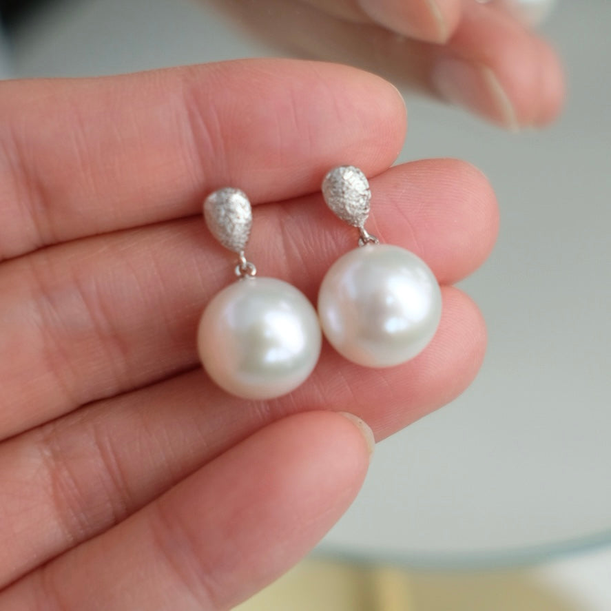 Z026 Classic Earrings Accessories, AU750