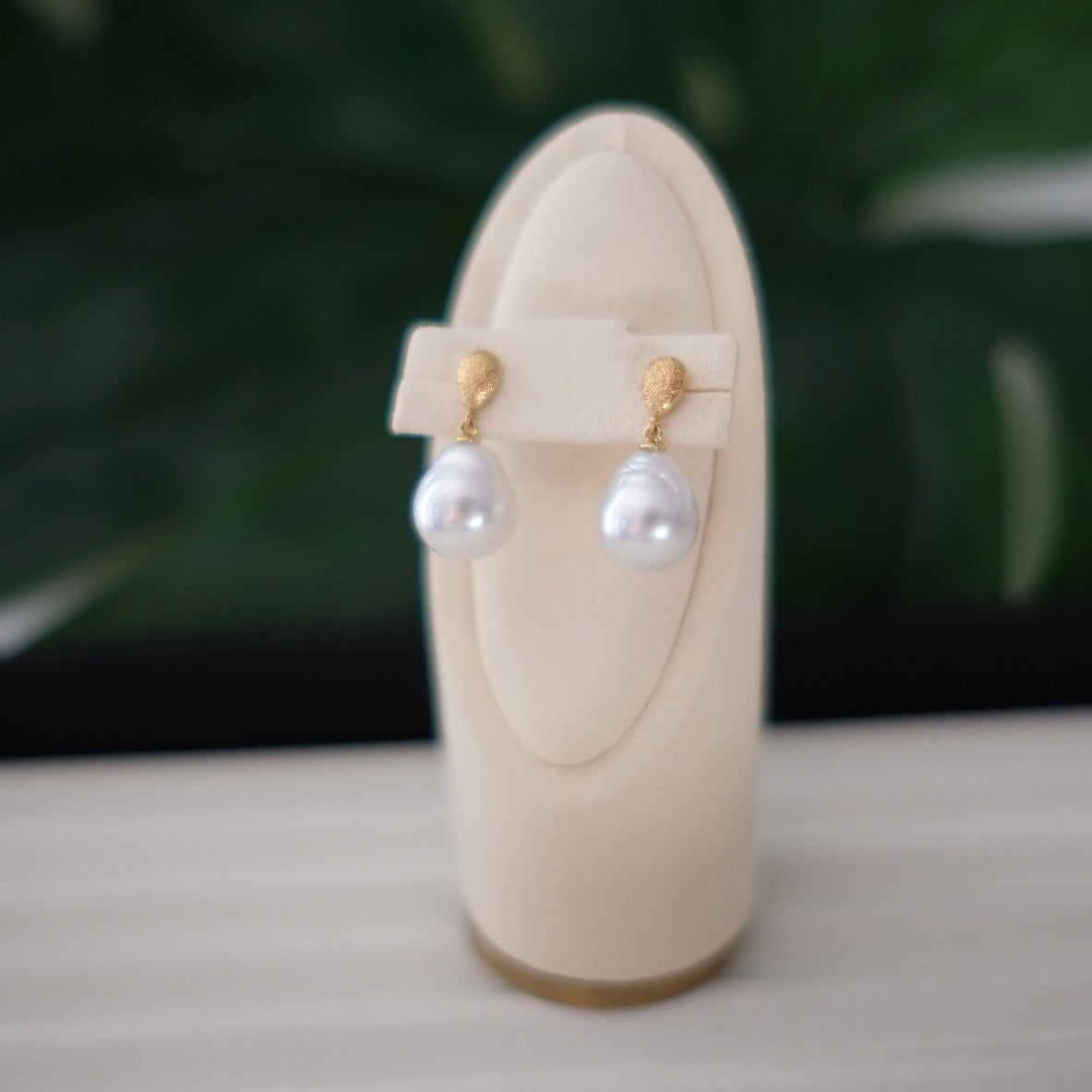 Z026 Classic Earrings Accessories, AU750