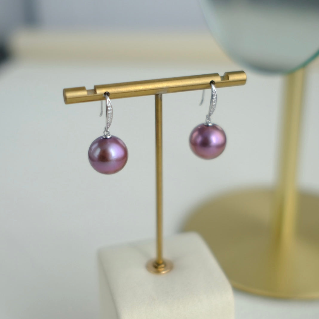 Z034 Classic Earrings Accessories, AU750, Diamond 0.078ct, 0.871g