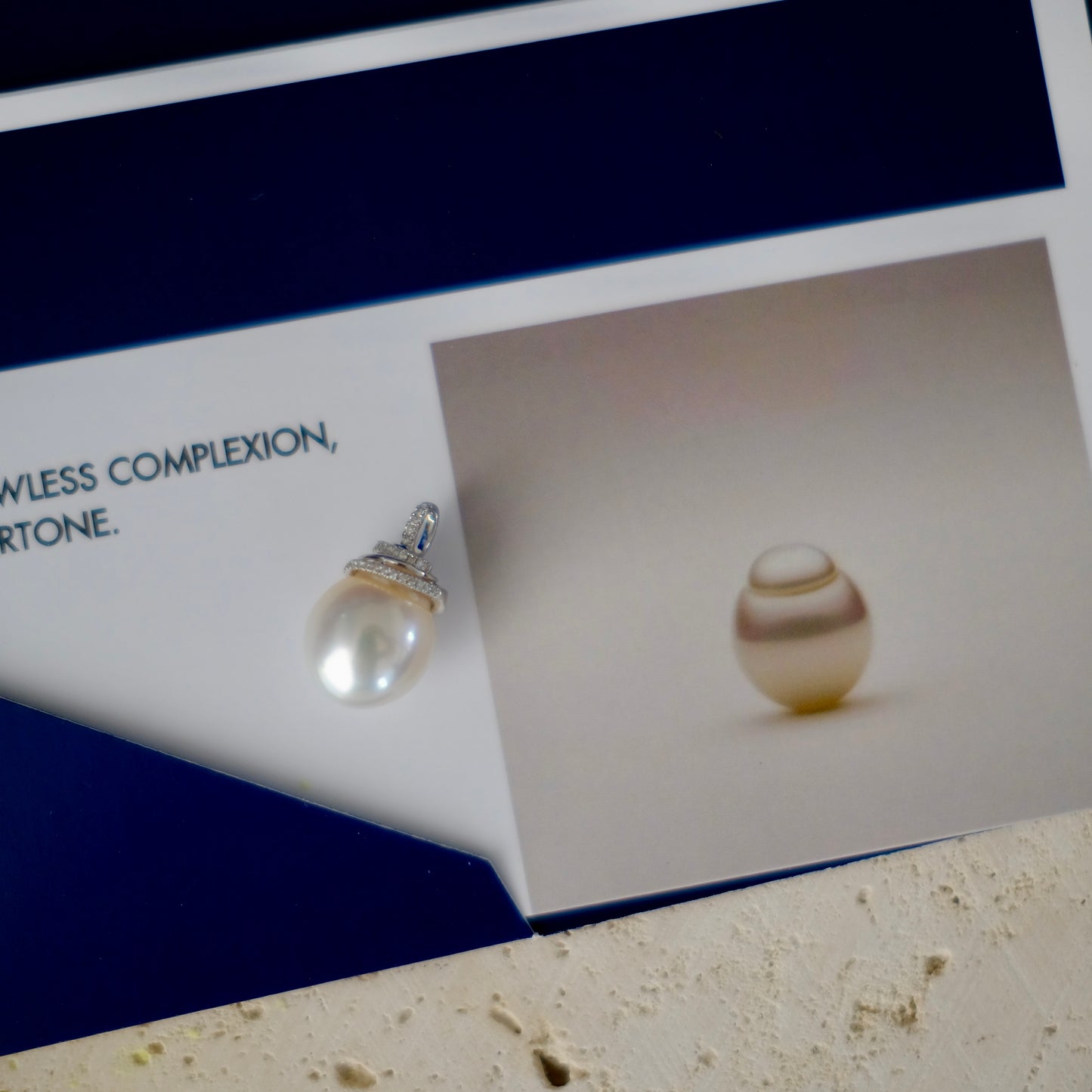 White South Sea Pearl Pendant, DT 13.5*15.9mm, AU750 Diamond 0.115ct, PASPALEY