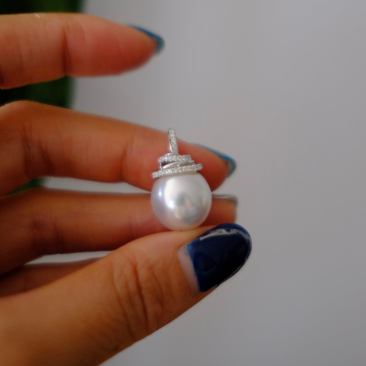 White South Sea Pearl Pendant, DT 13.5*15.9mm, AU750 Diamond 0.115ct, PASPALEY