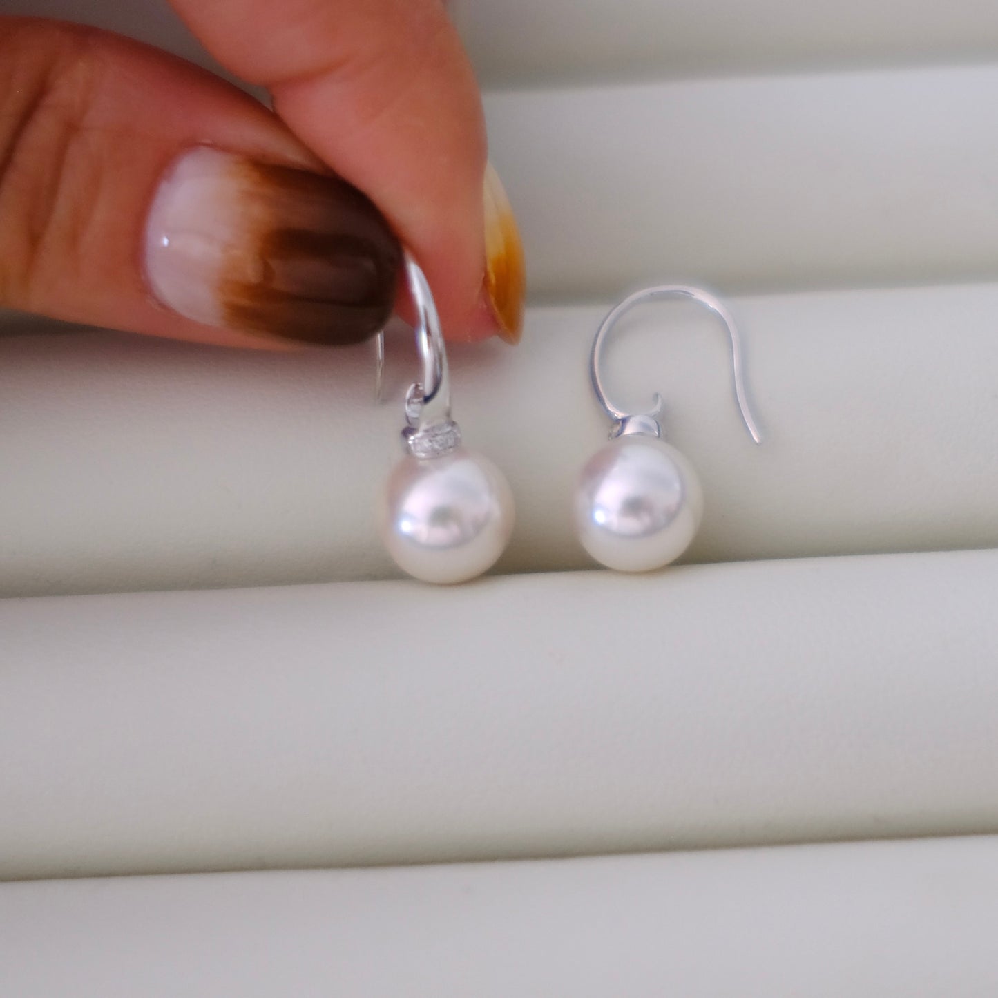 Z72 Classic Earrings Accessories, AU750, Diamond 0.023ct
