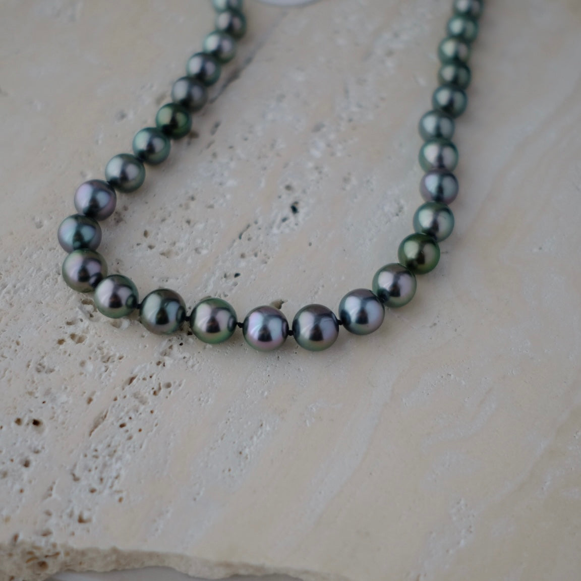 Tahitian Starla Necklace, 8.2-10.9mm, Pearl Necklace, GUILD Certificate