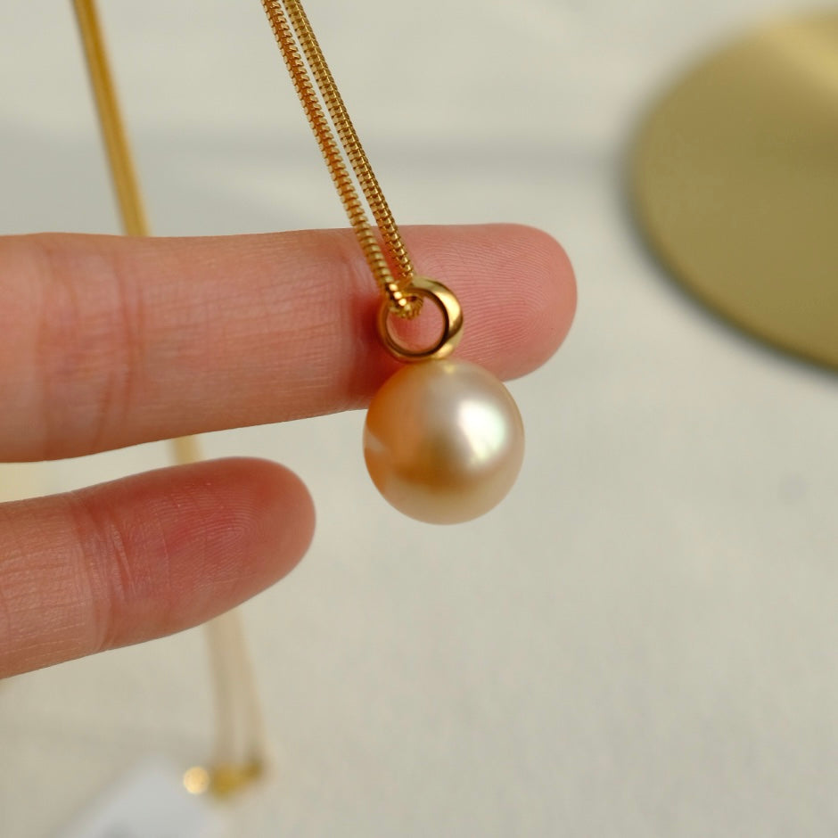 Golden South Sea Pearl, 18K Pendant, 12.6mm