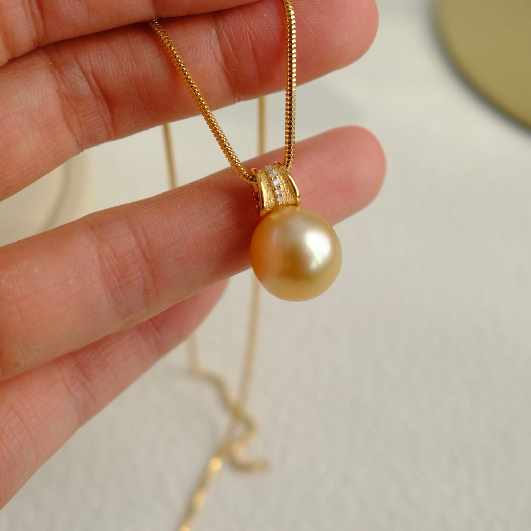 Golden South Sea Pearl, 18K Diamond Pendant 0.034ct, 12.5*13.1mm