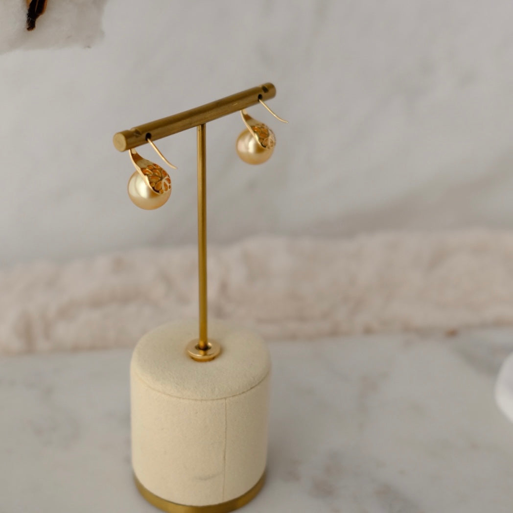 Golden South Sea Pearl, 18K Earrings, 11.4mm