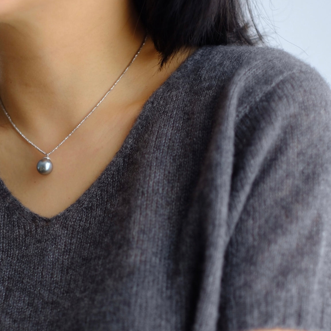 Tahitian Pearl 18K Diamond Pendant, 12mm