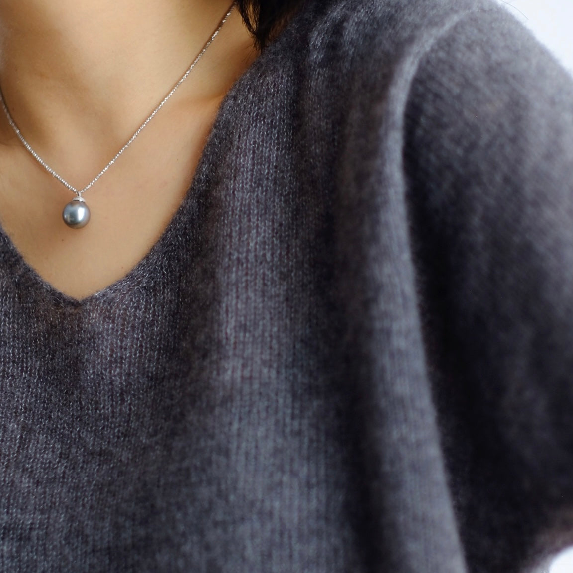 Tahitian Pearl 18K Diamond Pendant, 12mm