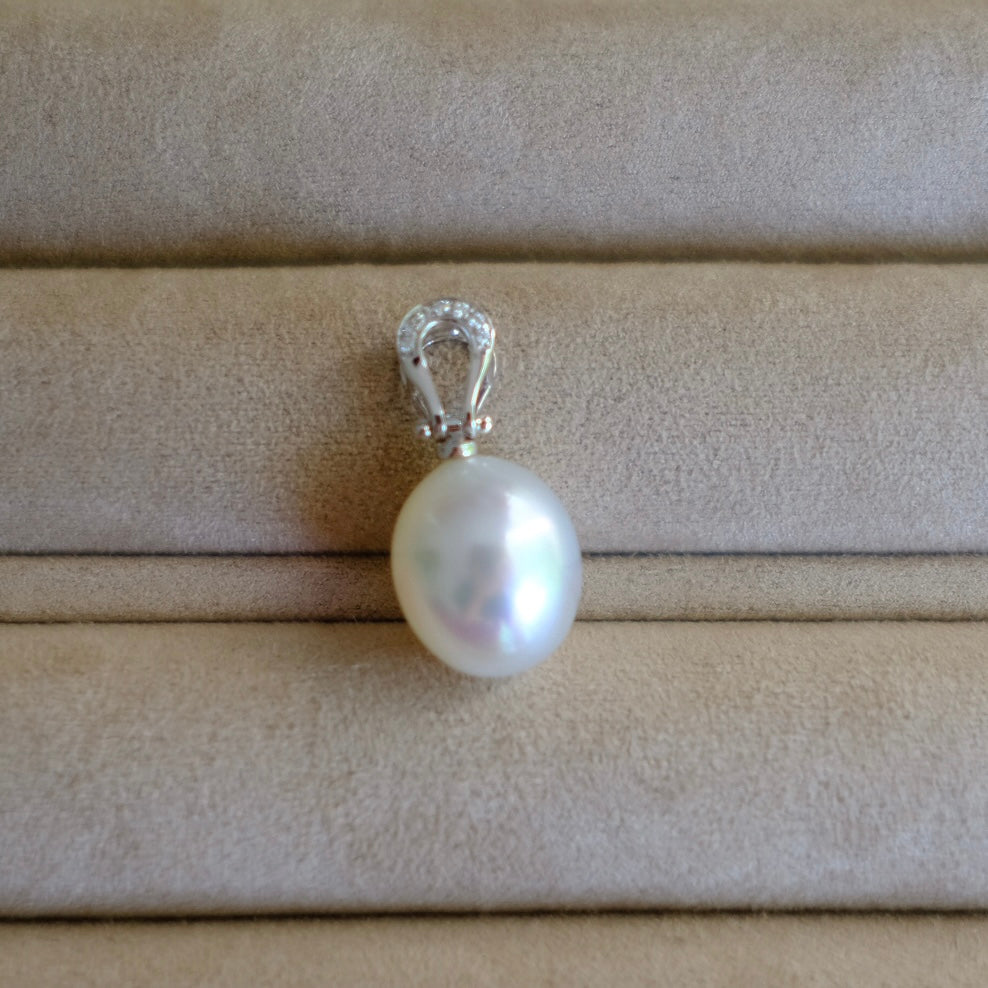 Z087 Classic Bails, AU750, Diamond 0.035ct