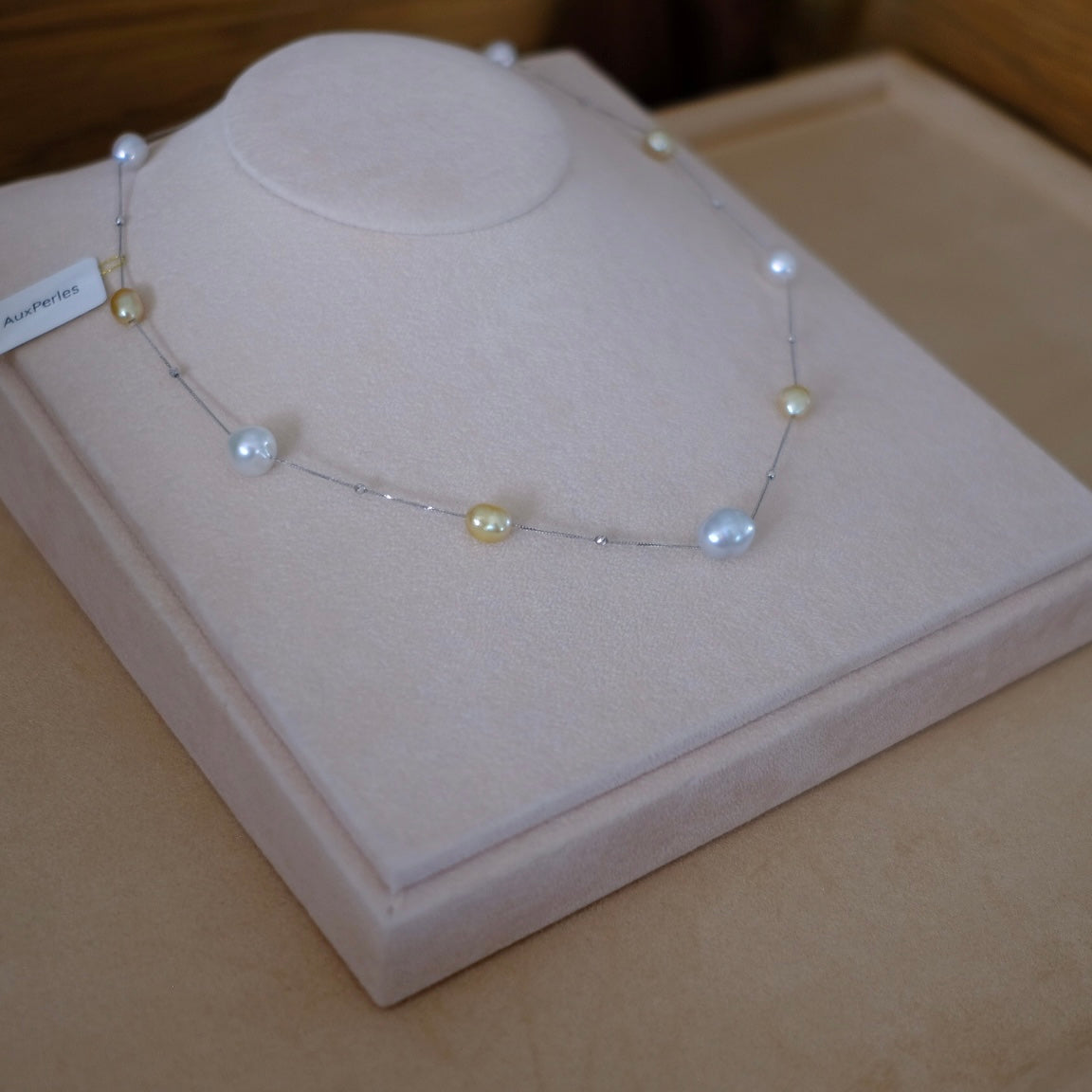 White and Golden South Sea Pearl, 18K Chain, Baroque, 6-9.2mm