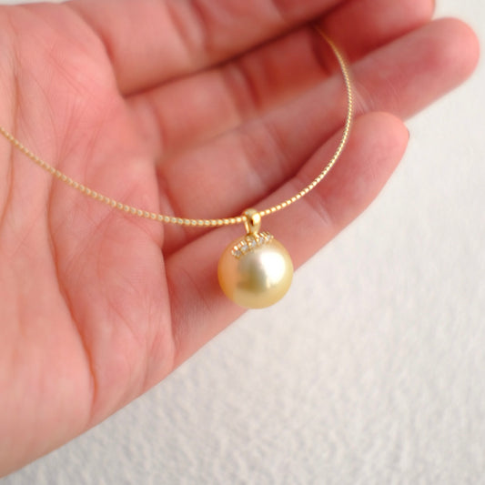 Golden South Sea Pearl, 18K Diamond 0.04ct Pendant, 12.2mm