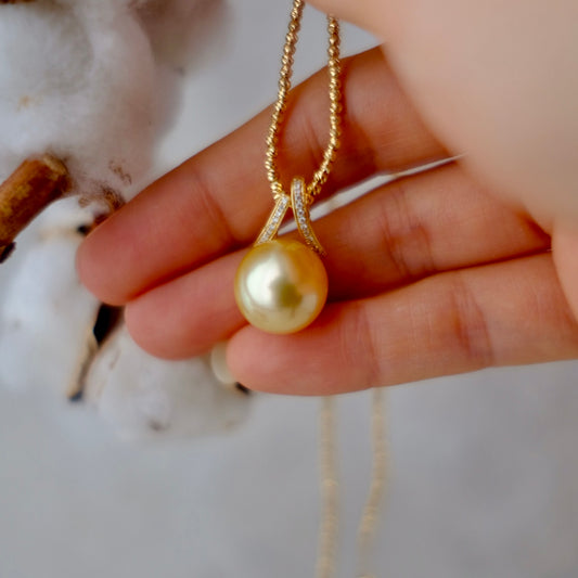 Golden South Sea Pearl, 18K Diamond Pendant, 13.2mm