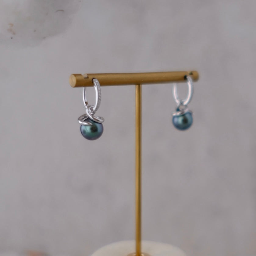 CE003 Twisted Earrings- Miki