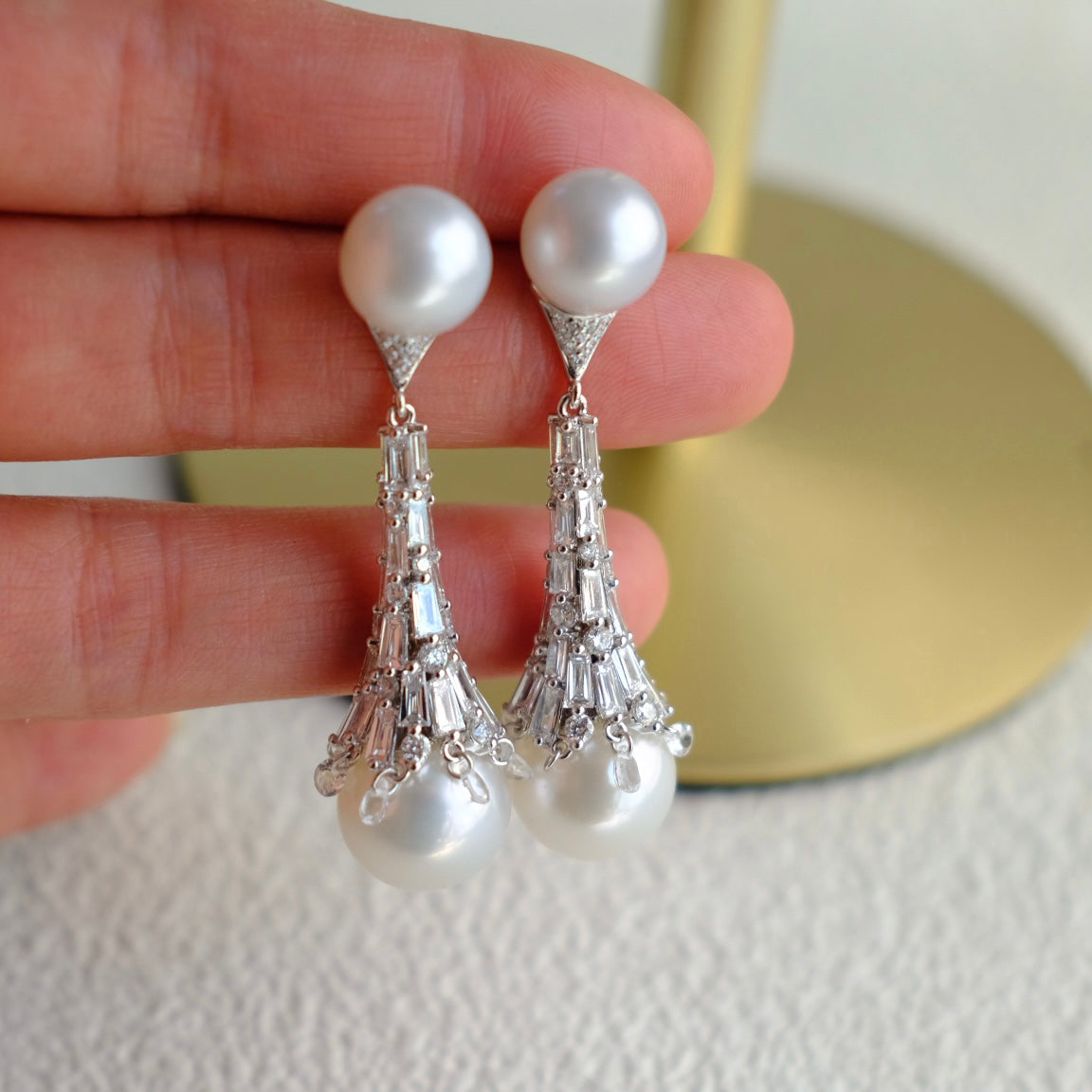 CE006 Rewind Vintage Earrings