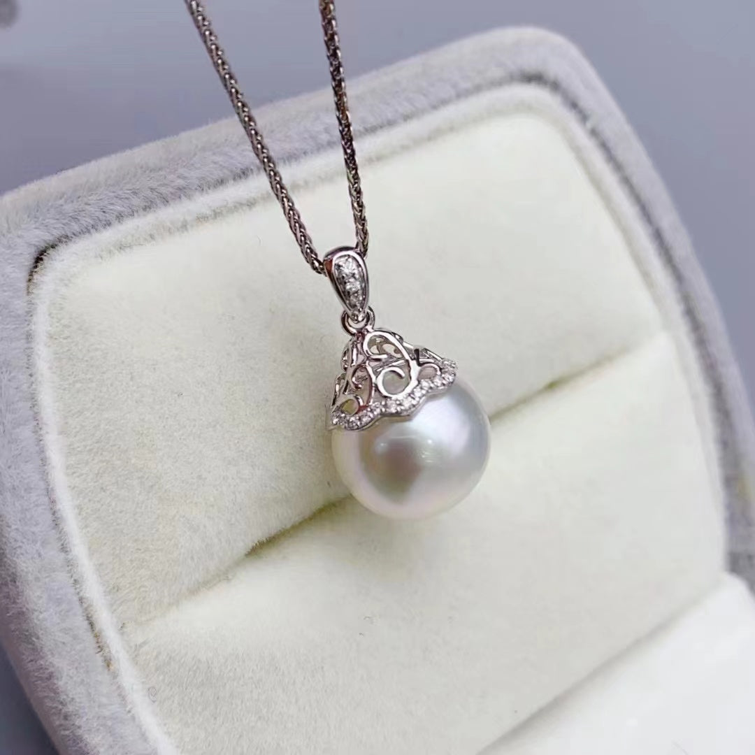 Z077 Classic Bails, AU750, Diamond 0.047ct