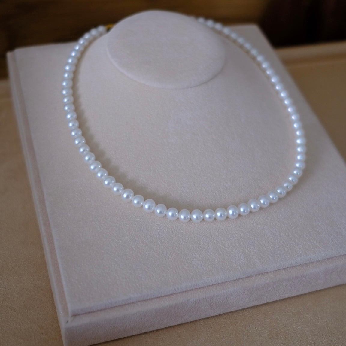 White Freshadama Freshwater Pearl Necklace,6-7mm 20 Inch