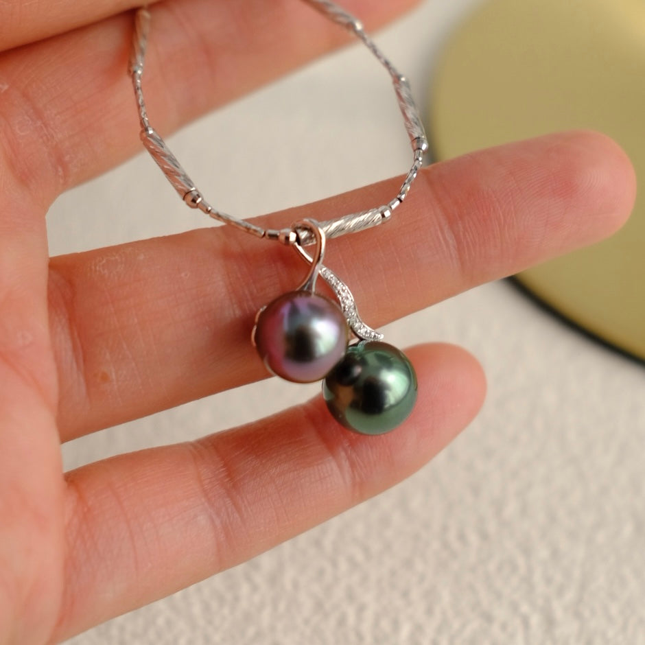 Tahitian Pearl 18K Diamond Pendant, 9.6/10mm