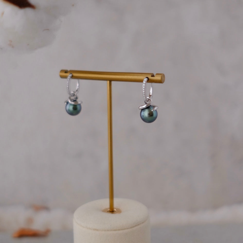 CE003 Twisted Earrings- Miki