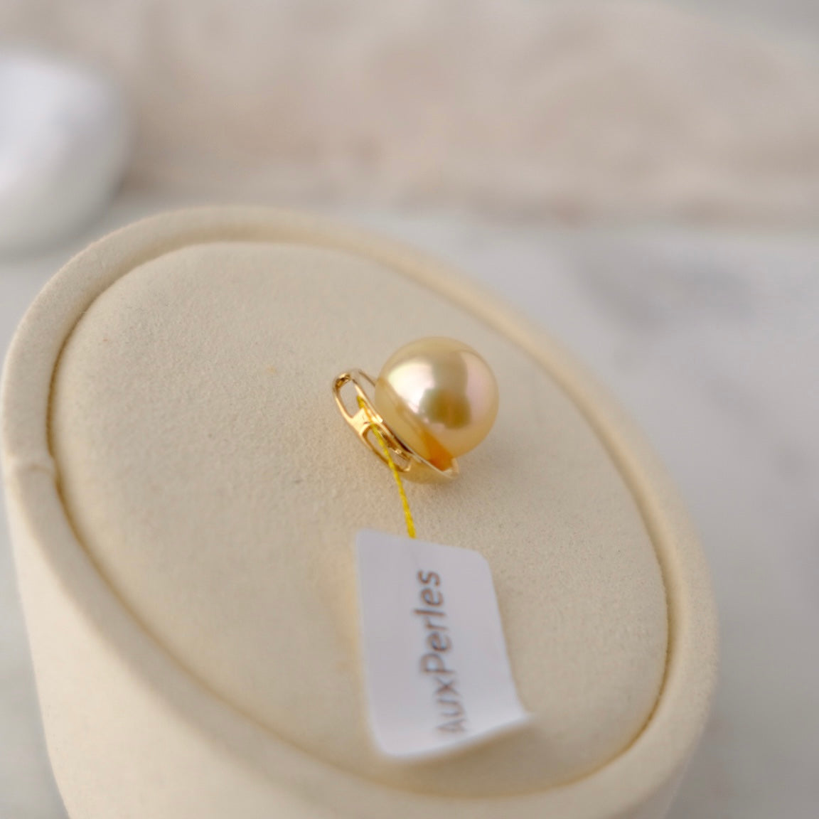 Golden South Sea Pearl, 18K Pendant, 13.2mm