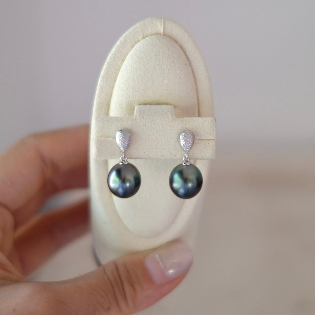 Z026 Classic Earrings Accessories, AU750