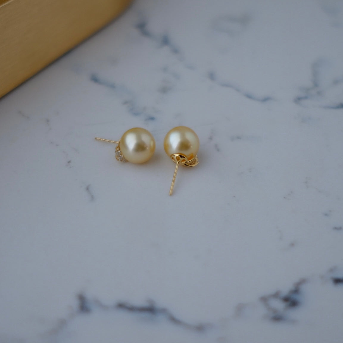Golden South Sea Pearl, 18K Diamond Earrings, 10.6mm