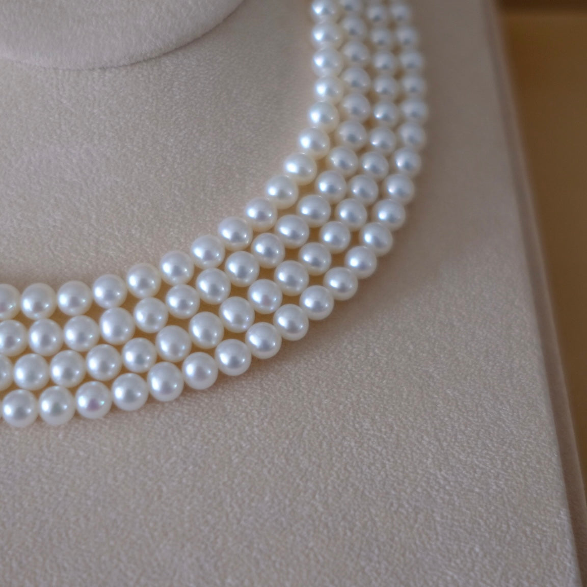 White Freshadama Freshwater Pearl Necklace,6-7mm 20 Inch
