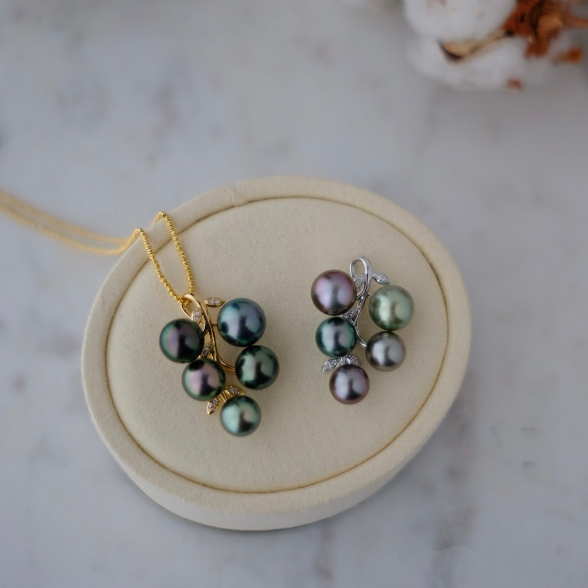 CP003 Grape Vine Multi-Pearl Pendant
