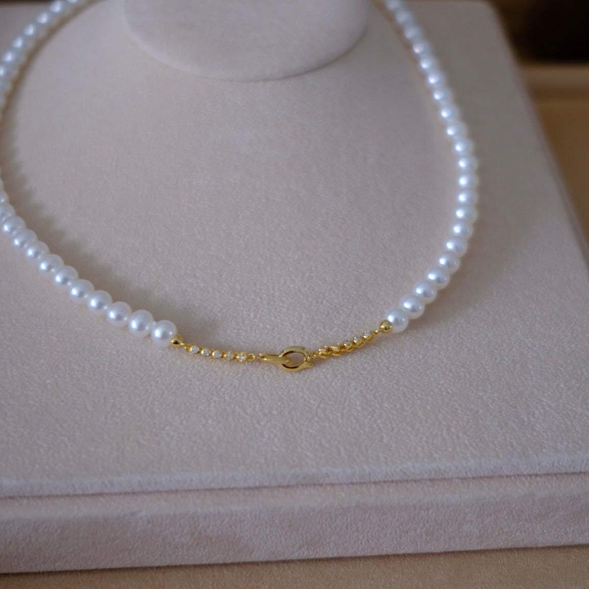 White Freshadama Freshwater Pearl Necklace,6-7mm 20 Inch