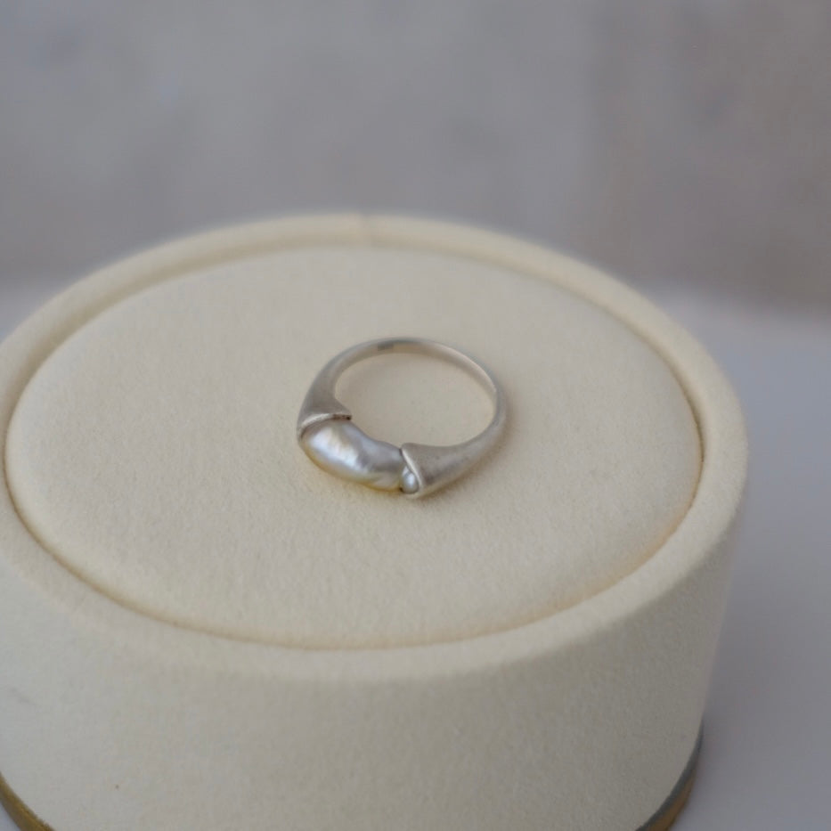 Golden South Sea  Keshi, 5.3*14mm, S925, Pearls Ring