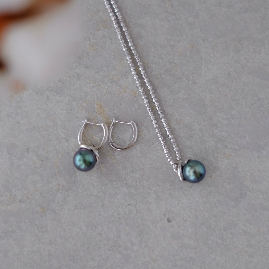 CE003 Twisted Earrings- Miki