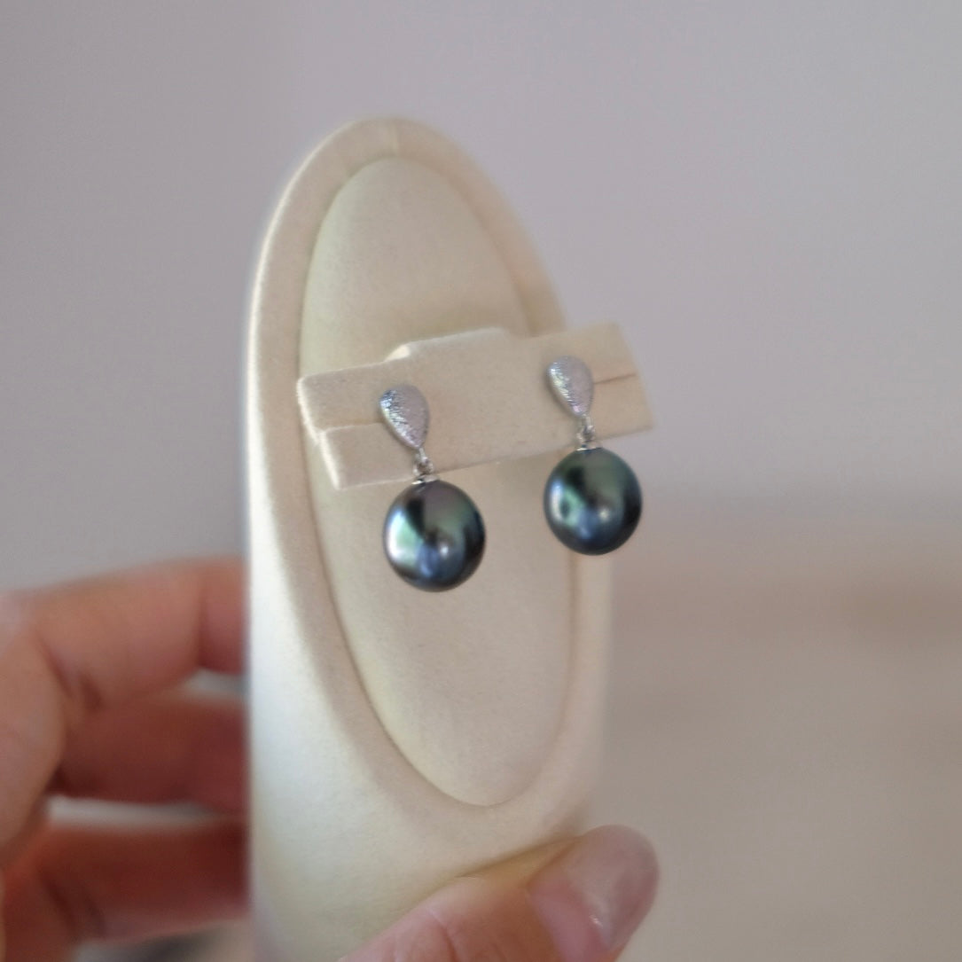 Z026 Classic Earrings Accessories, AU750
