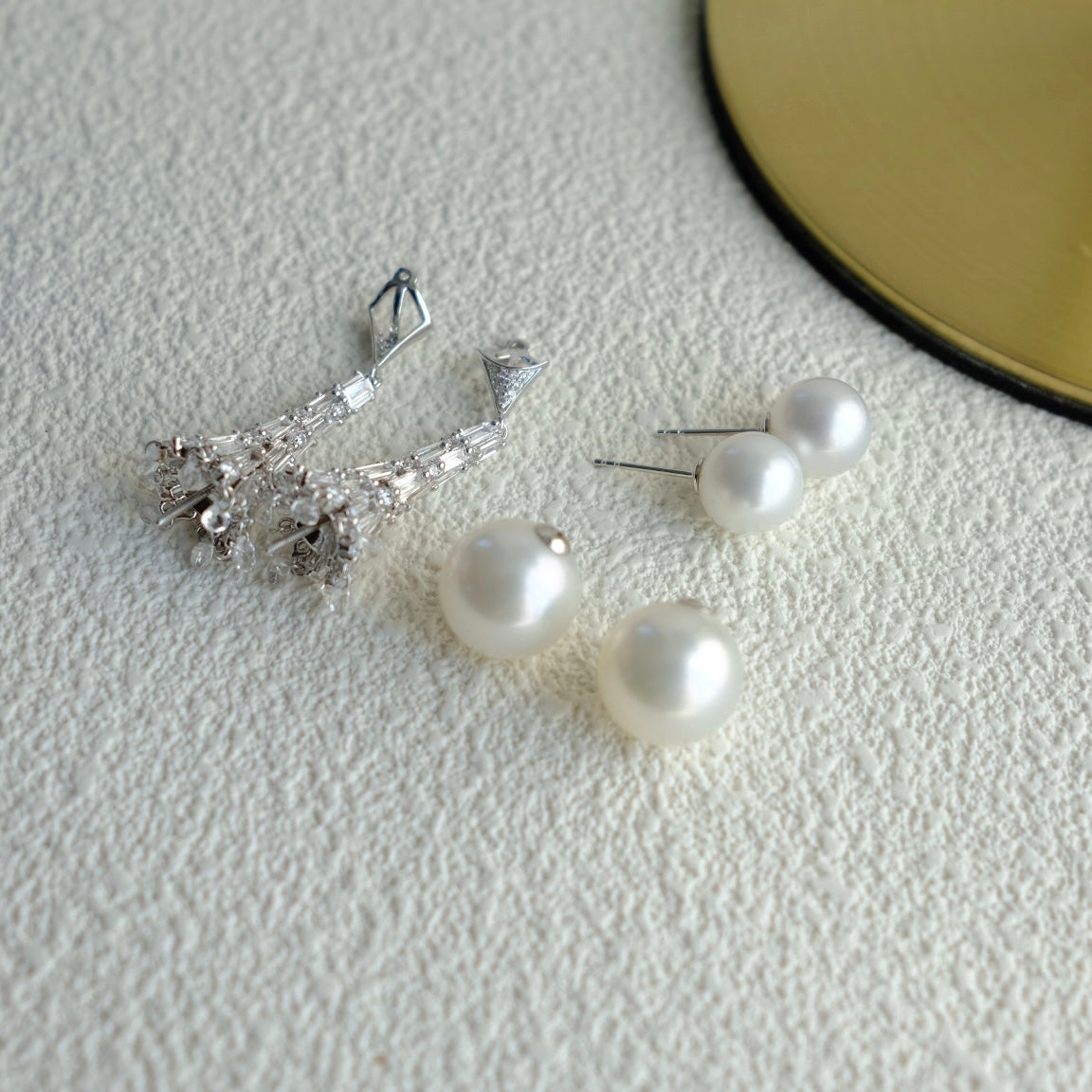 CE006 Rewind Vintage Earrings