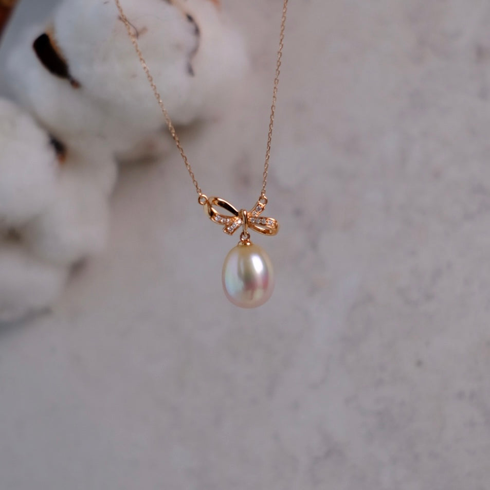 Golden South Sea Pearl, 18K Diamond Necklace, 10.2*12.5mm
