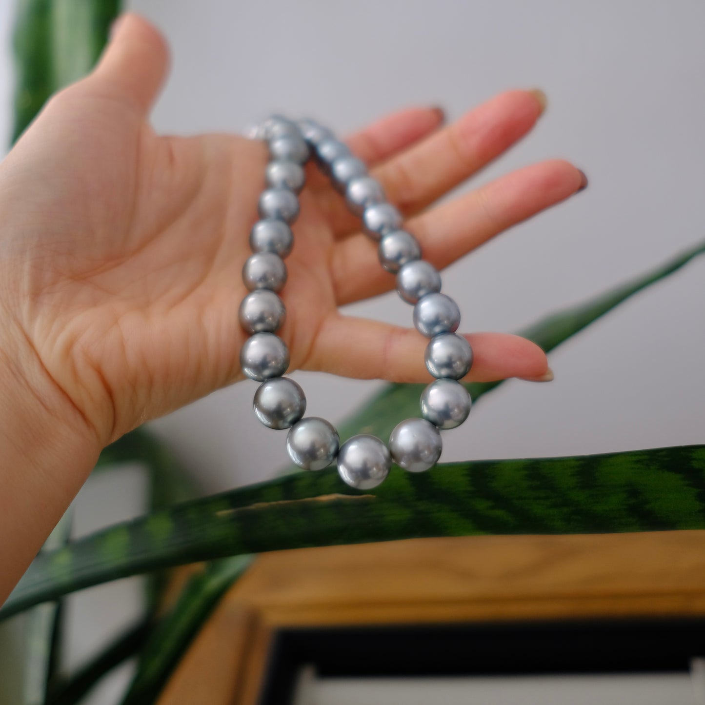 Tahitian Platinum Gray Necklace, 10-11.9mm, Pearl Necklace, GUILD Certificate #7773