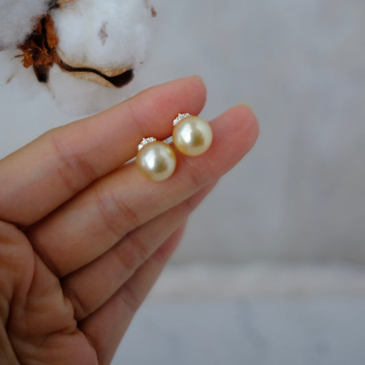 Golden South Sea Pearl, 18K Diamond Earrings, 10.6mm