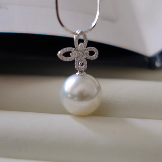 Z081 Classic Bails, AU750, Diamond 0.158ct