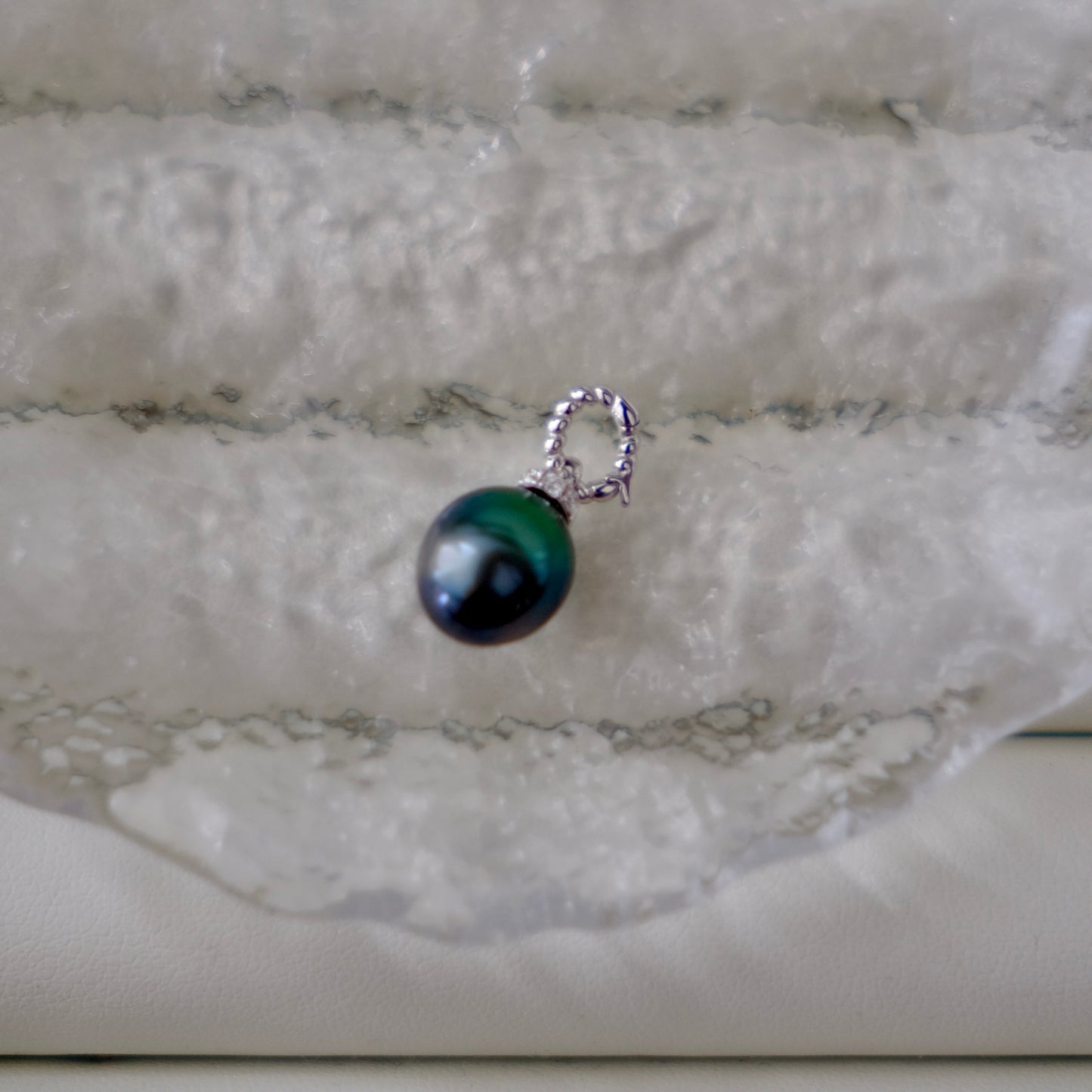 Tahitian Pearl 18K Pendant, 9.2*10mm
