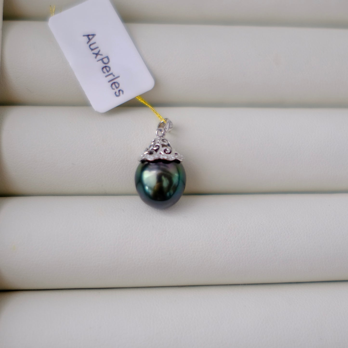 Tahitian Pearl 18K Diamond Pendant, 11.1*13mm, 0.047ct