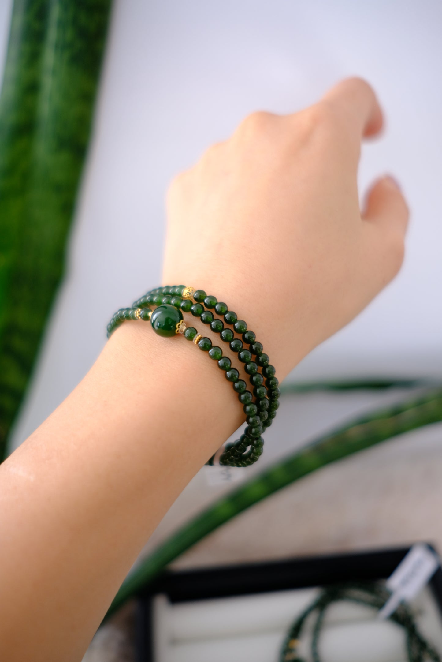 Siberian Jade Bracelet, AU750, 4mm/10mm